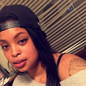 Meet your Posher, Ariel